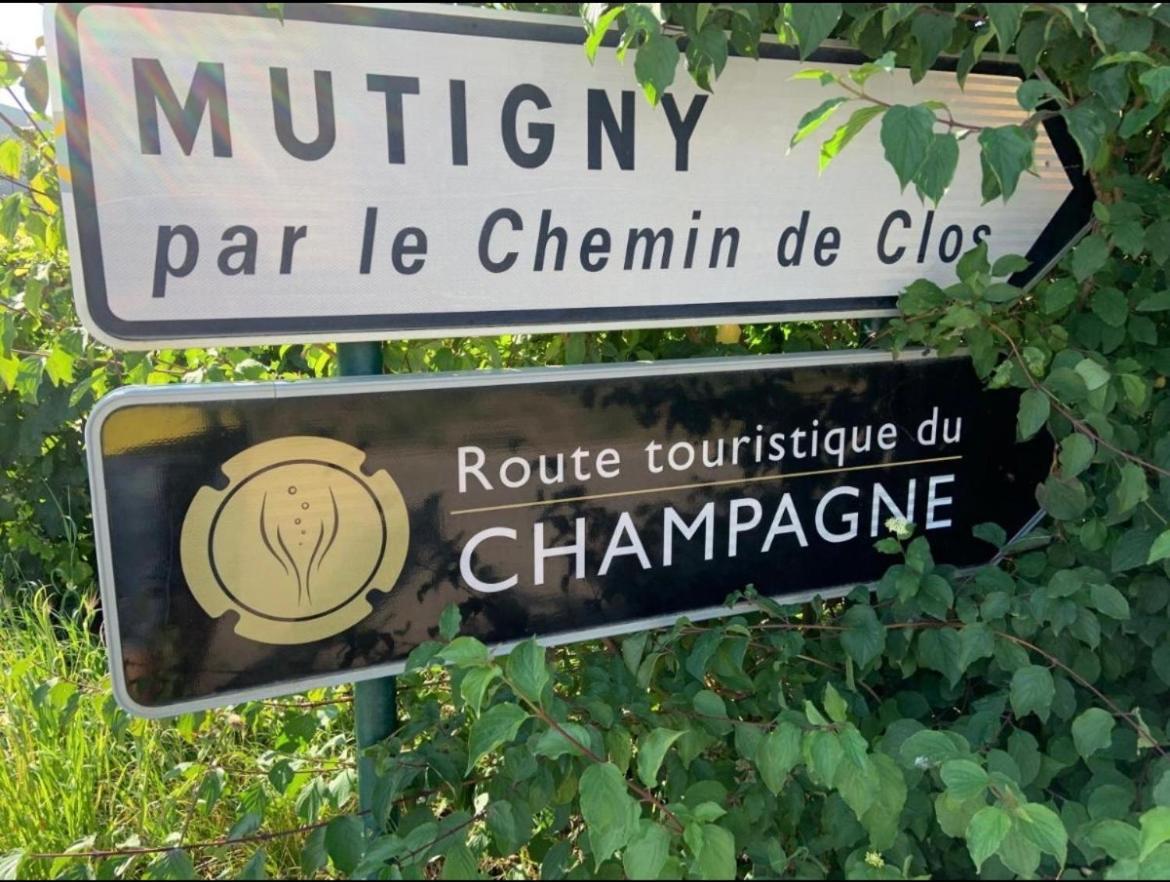 Ay Central Ay-Champagne Bagian luar foto